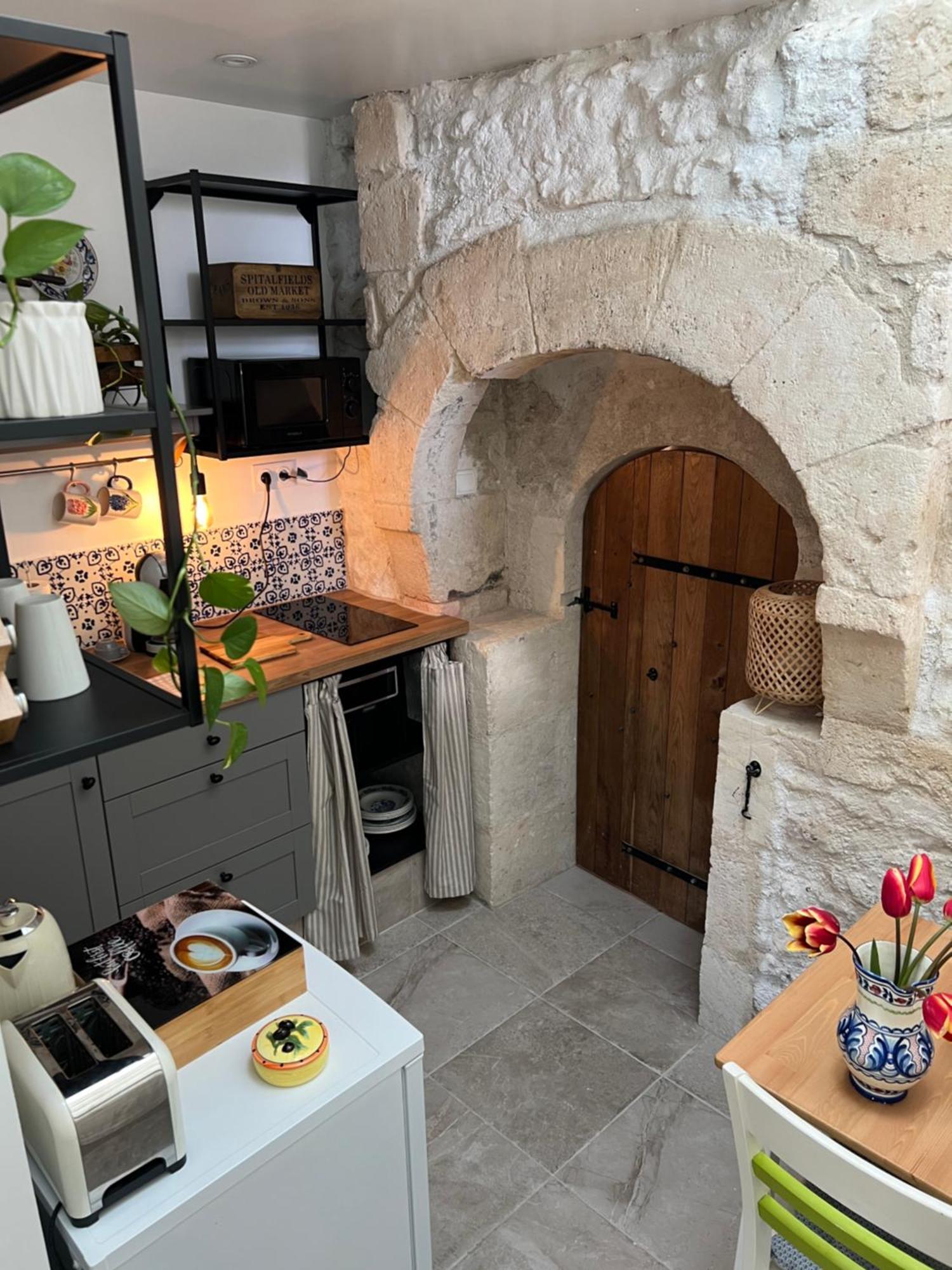 Entire Apartment With Swimming Pool Near Aubeterre Saint-Romain  Esterno foto