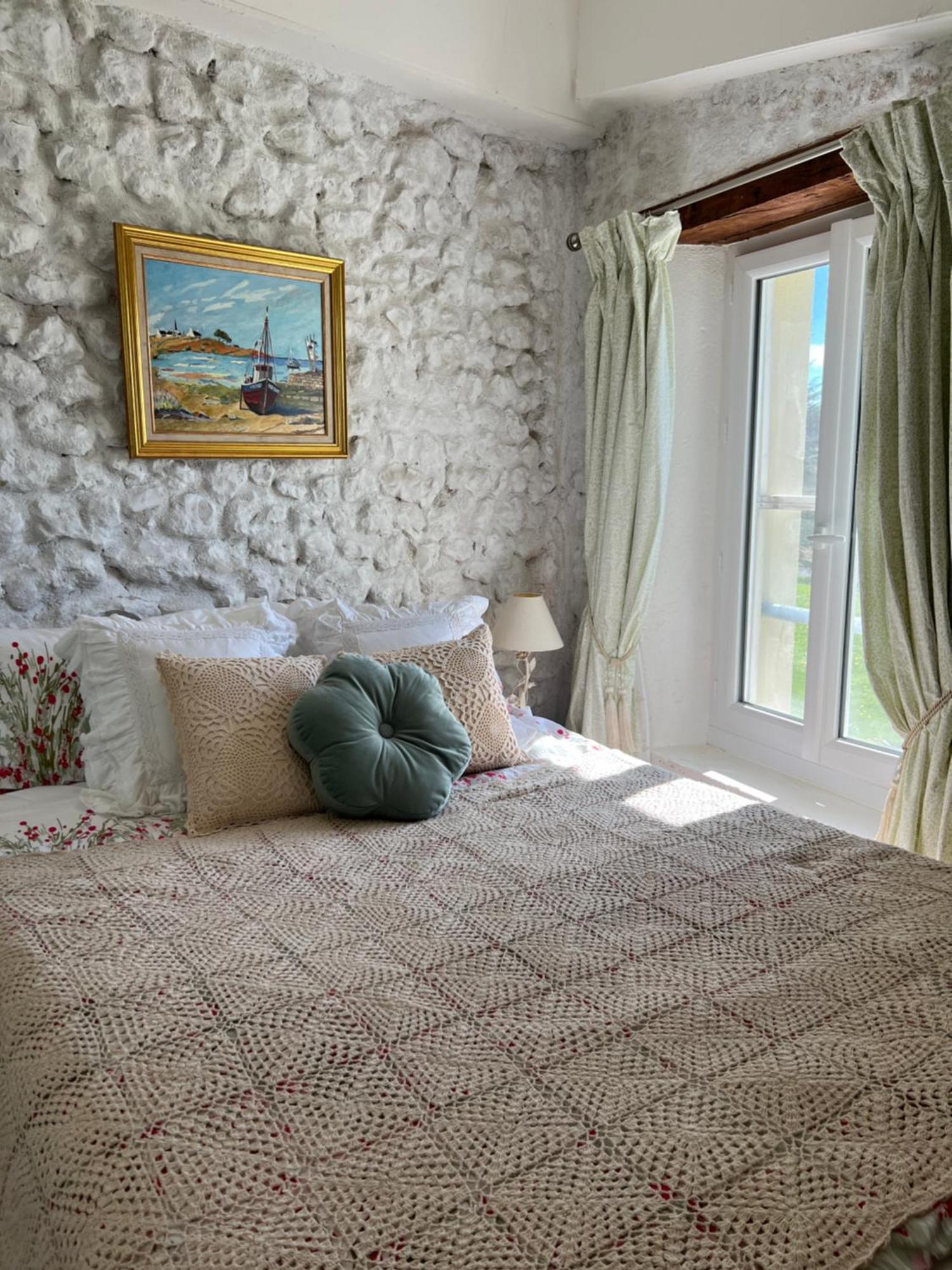 Entire Apartment With Swimming Pool Near Aubeterre Saint-Romain  Esterno foto